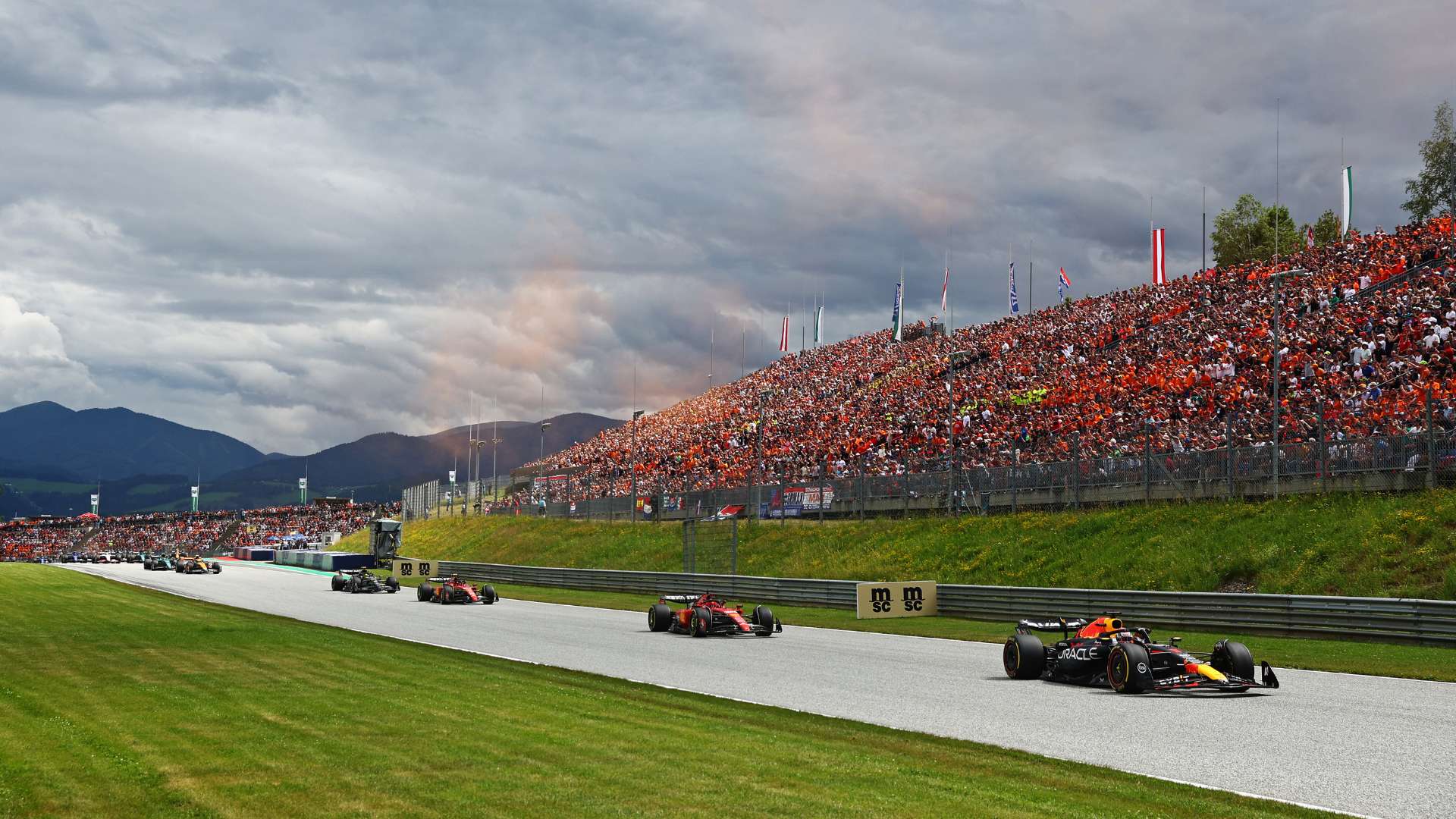 門不僅吸引 門不僅吸引